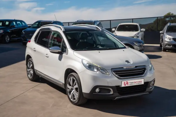 Peugeot 2008 1.6 BlueHDi Allure 15