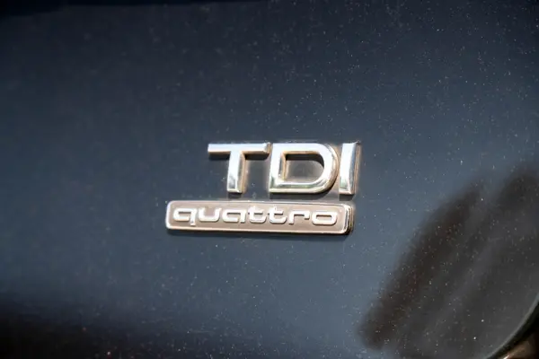 Audi Q5 40 TDI quattro S-line S-tronic 35