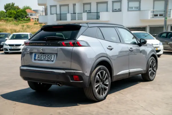 Peugeot 2008 1.5 BlueHDi GT Pack EAT8 4
