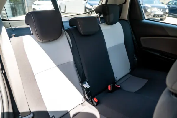 Toyota Yaris 1.0 VVT-i Comfort 25