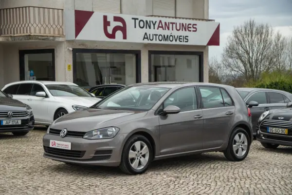 Volkswagen Golf 1.6 TDi Confortline 1