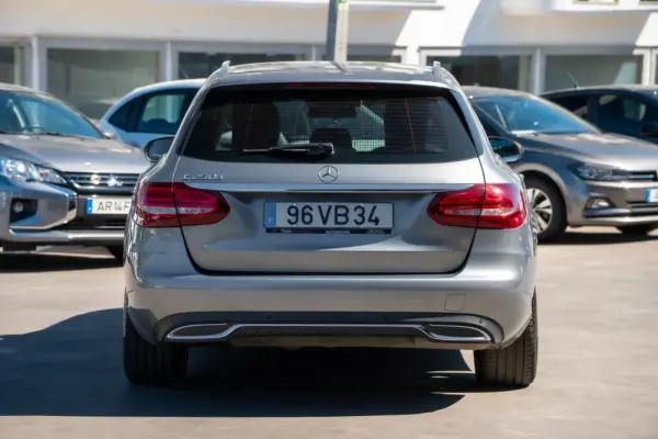 Mercedes-Benz C 250 d 4Matic Station 9G-TRONIC Avantgarde 10