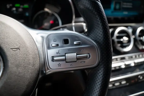 Mercedes-Benz C 300 de T 9G-TRONIC AMG Line 18