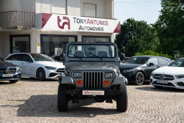 Jeep Wrangler 2.5 Sport Soft Top 7