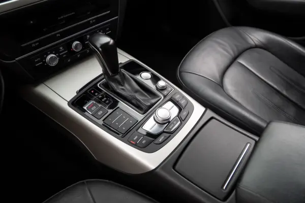 Audi A6 Avant 2.0 TDi S tronic 22