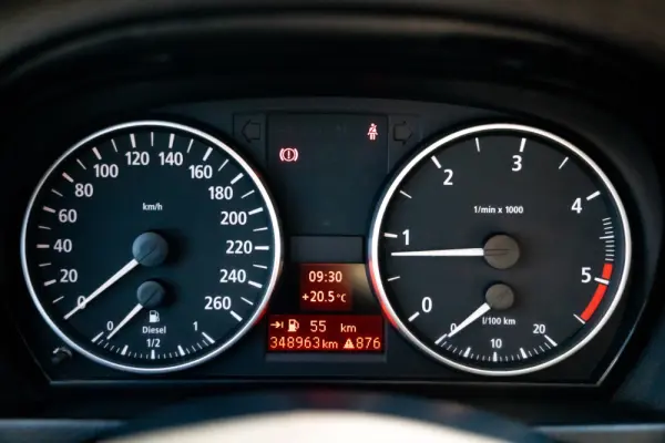 BMW 320 d Exclusive Touring 11