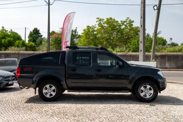 Nissan Navara 2.5 dCi CD Pilot Hi-Tech 5
