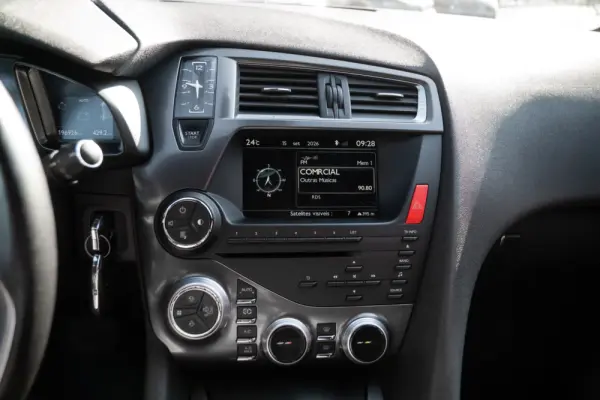 Citroen DS5 2.0 HDi Hy4 So Chic CMP6 102g 18