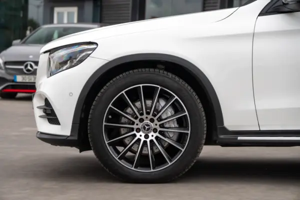 Mercedes-Benz GLC 250 d Coupé AMG Line 4-Matic 8