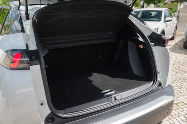 Peugeot 2008 1.5 BlueHDi GT EAT8 7