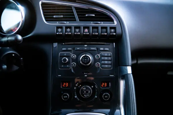 Peugeot 3008 2.0 HDi Hybrid4 20