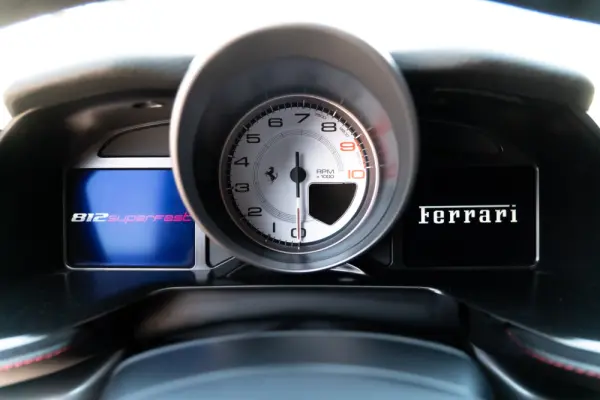 Ferrari 812 Superfast 6.5 V12 27