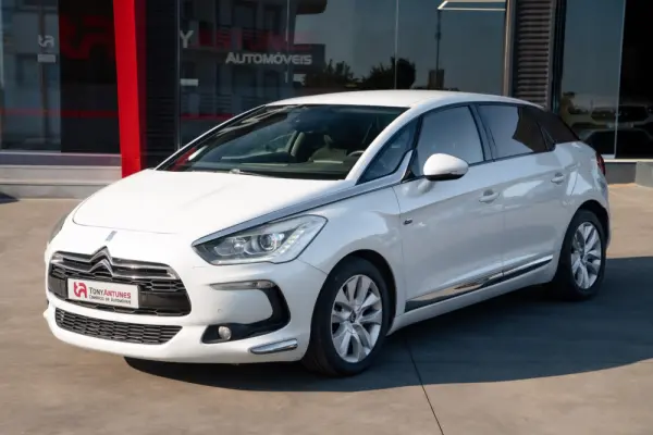 Citroen DS5 2.0 HDi Hy4 So Chic CMP6 102g 2