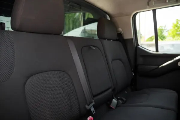 Nissan Navara 2.5 dCi CD Pilot Hi-Tech 15