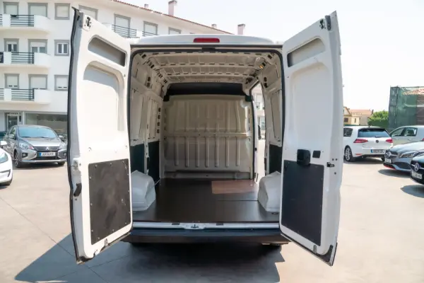 Citroen Jumper 2.0 BlueHDi 35 L2H2 11