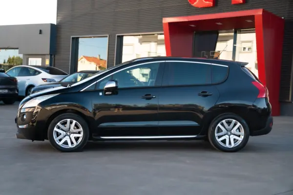 Peugeot 3008 2.0 HDi Hybrid4 6