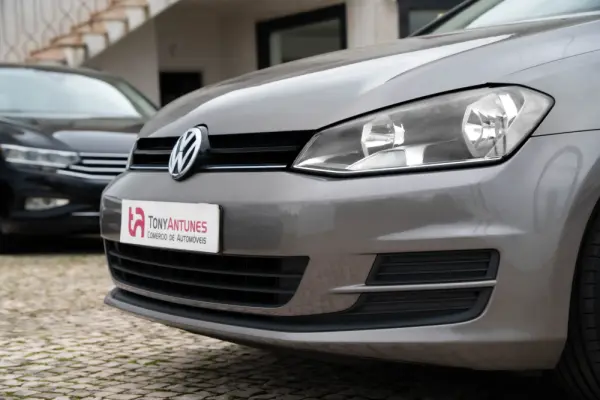 Volkswagen Golf 1.6 TDi Confortline 6