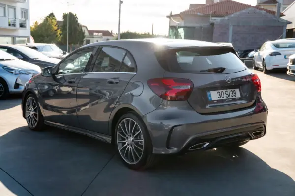 Mercedes-Benz A 180 d AMG Line 8