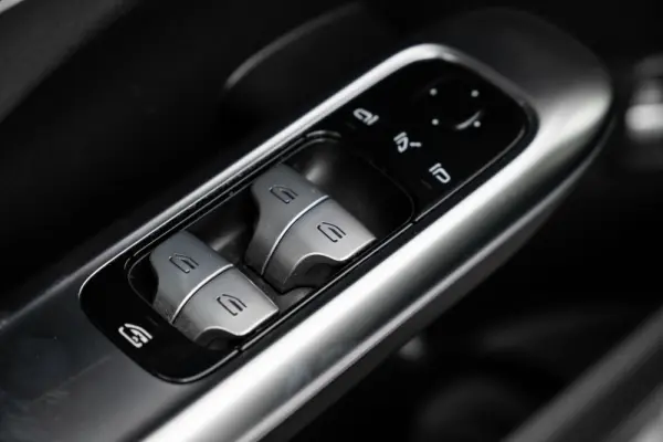 Mercedes-Benz C 300 d AMG Line 27