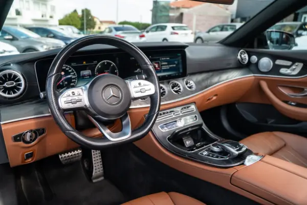 Mercedes-Benz E 220 d 4Matic 9G-TRONIC AMG Line 3