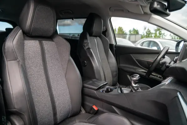 Peugeot 5008 1.6 BlueHDi Allure 27