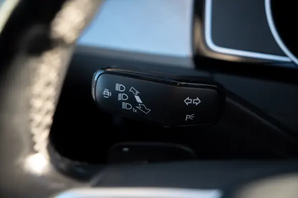 Volkswagen Passat Variant 2.0 TDI Elegance DSG 19