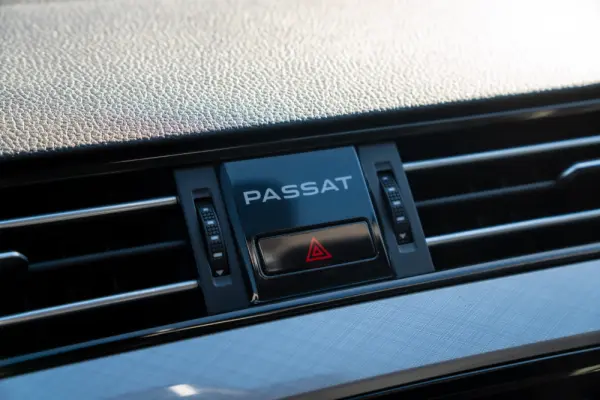 Volkswagen Passat Variant 2.0 TDI Elegance DSG 23