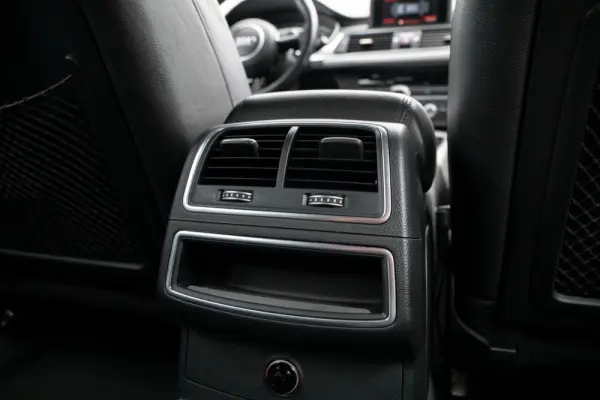 Audi A6 Avant 2.0 TDi S tronic 29