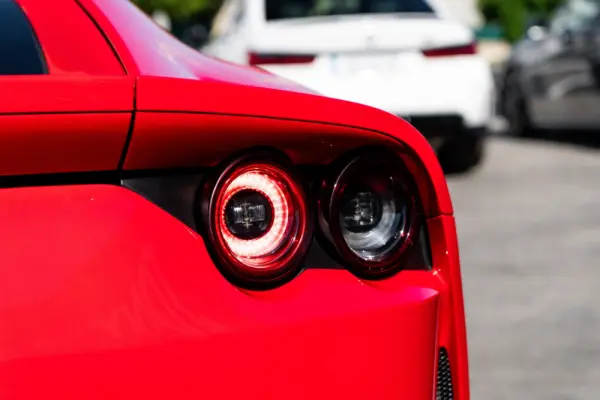 Ferrari 812 Superfast 6.5 V12 10