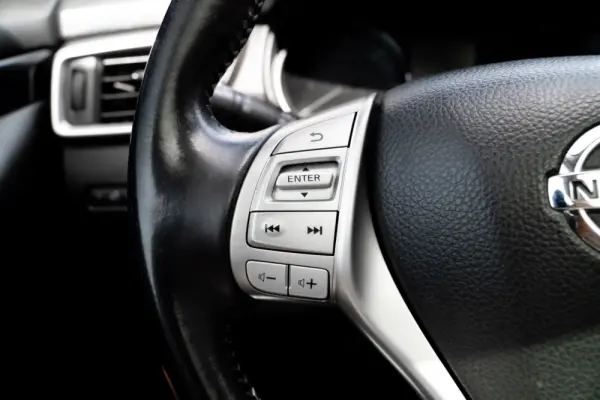 Nissan Qashqai 1.5 dCi Tekna Bose 14