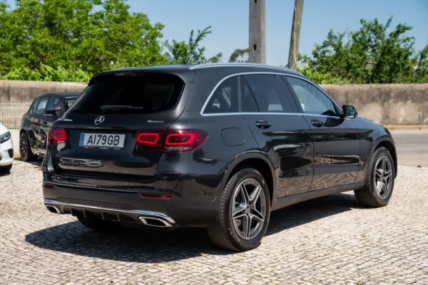 Mercedes-Benz GLC 300 de 4Matic 3