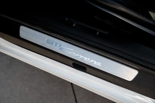 Porsche 911 (992) Carrera PDK 14