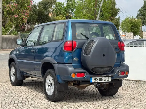 Nissan Terrano Outro 9
