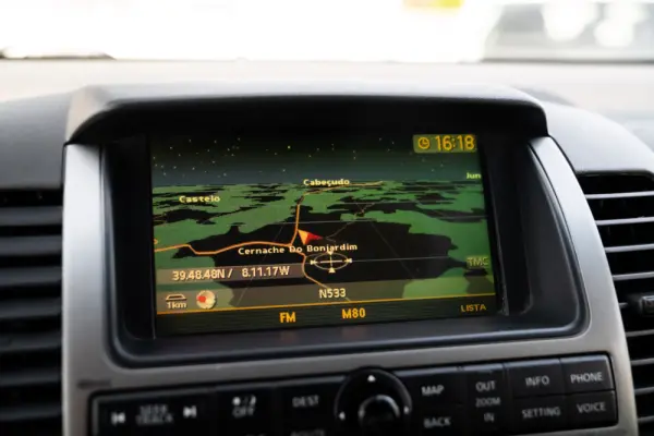 Nissan Navara 2.5 dCi CD Pilot Hi-Tech 10