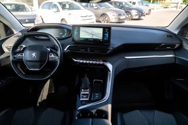 Peugeot 3008 1.6 Hybrid4 Allure Pack e-EAT8 5