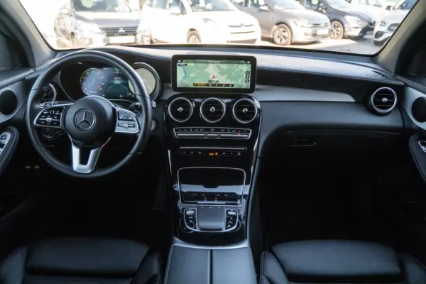 Mercedes-Benz GLC 300 e Coupé 4Matic 5