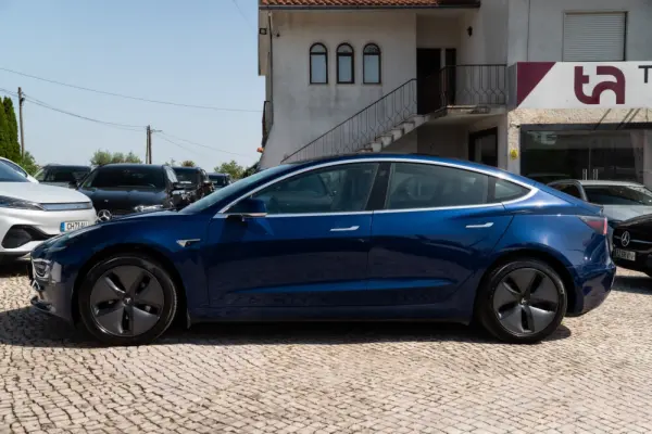 Tesla Model 3 Standard Range Plus RWD 9