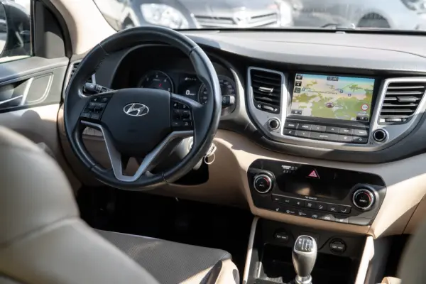 Hyundai Tucson 1.7 CRDi Creative 28