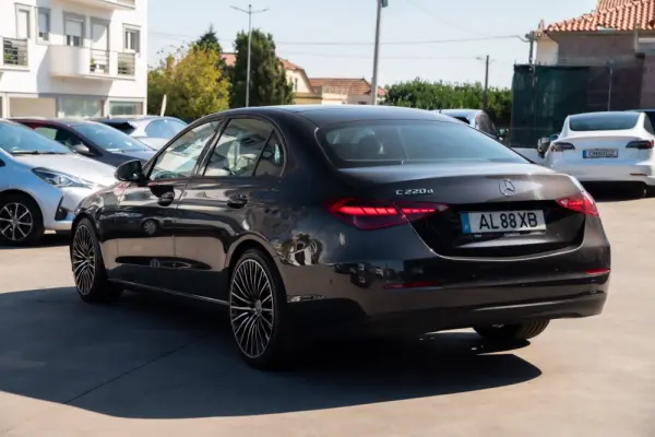 Mercedes-Benz C 220 d Avantgarde 9