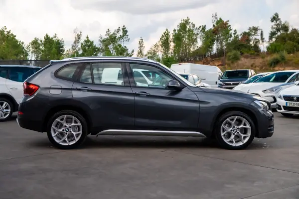BMW X1 16 d sDrive 9