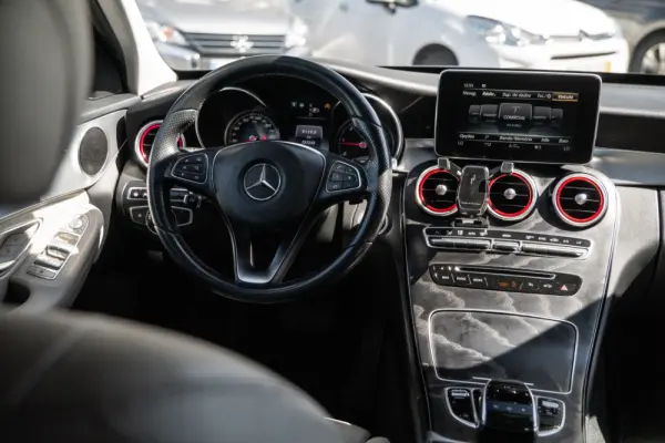 Mercedes-Benz C 250 d 4Matic Station 9G-TRONIC Avantgarde 30