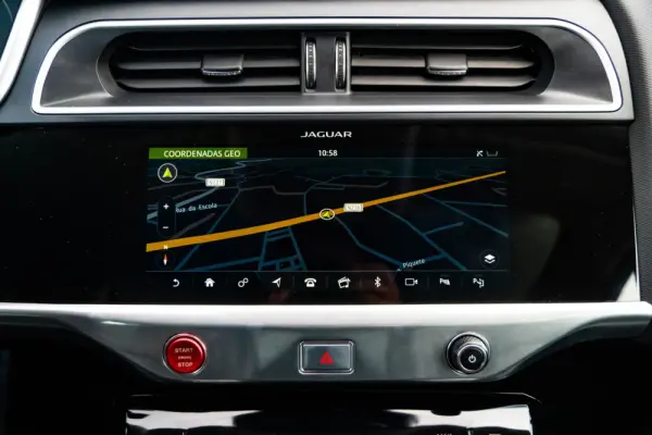 Jaguar I-Pace EV400 AWD SE 11