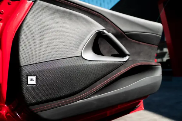 Ferrari 812 Superfast 6.5 V12 34