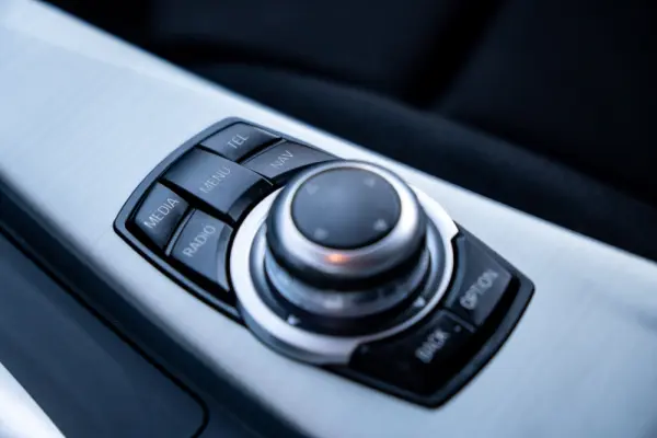 BMW 320 d Auto Line Sport 24