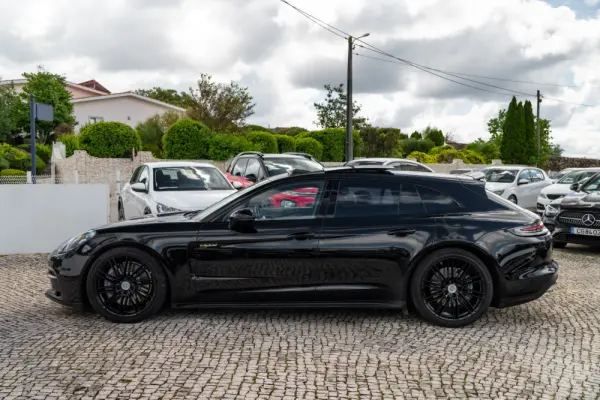 Porsche Panamera Sport Turismo 4 E-Hybrid Platinum Edition 7