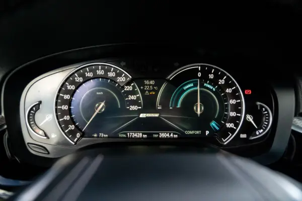 BMW 530 e iPerformance Pack M 13