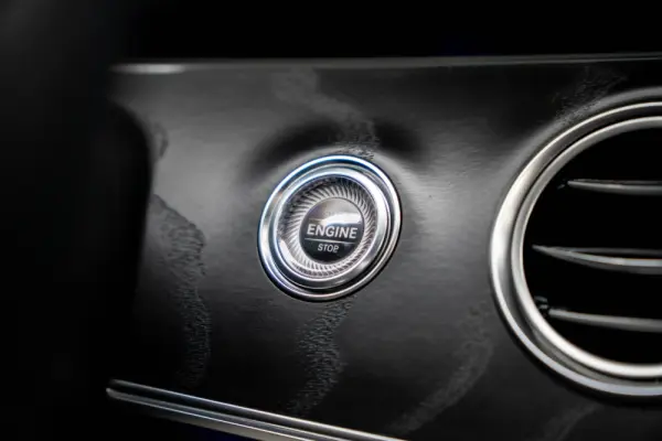 Mercedes-Benz E 300 de 4Matic 9G-TRONIC AMG Line 14