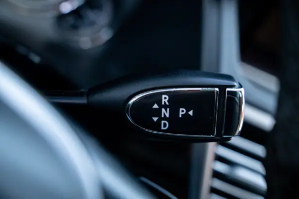 Mercedes-Benz E 220 BlueTEC 9G-TRONIC Avantgarde 16