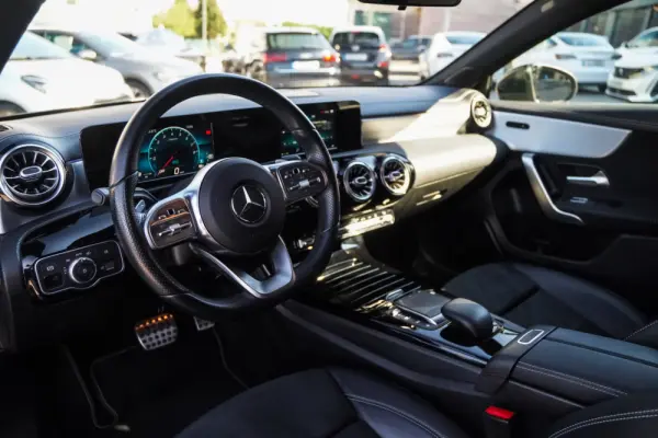 Mercedes-Benz A 250 e 8G-DCT Edition AMG Line 3
