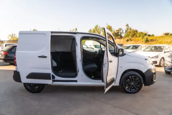 Citroen Berlingo 1.5 BlueHDi M Shine EAT8 23